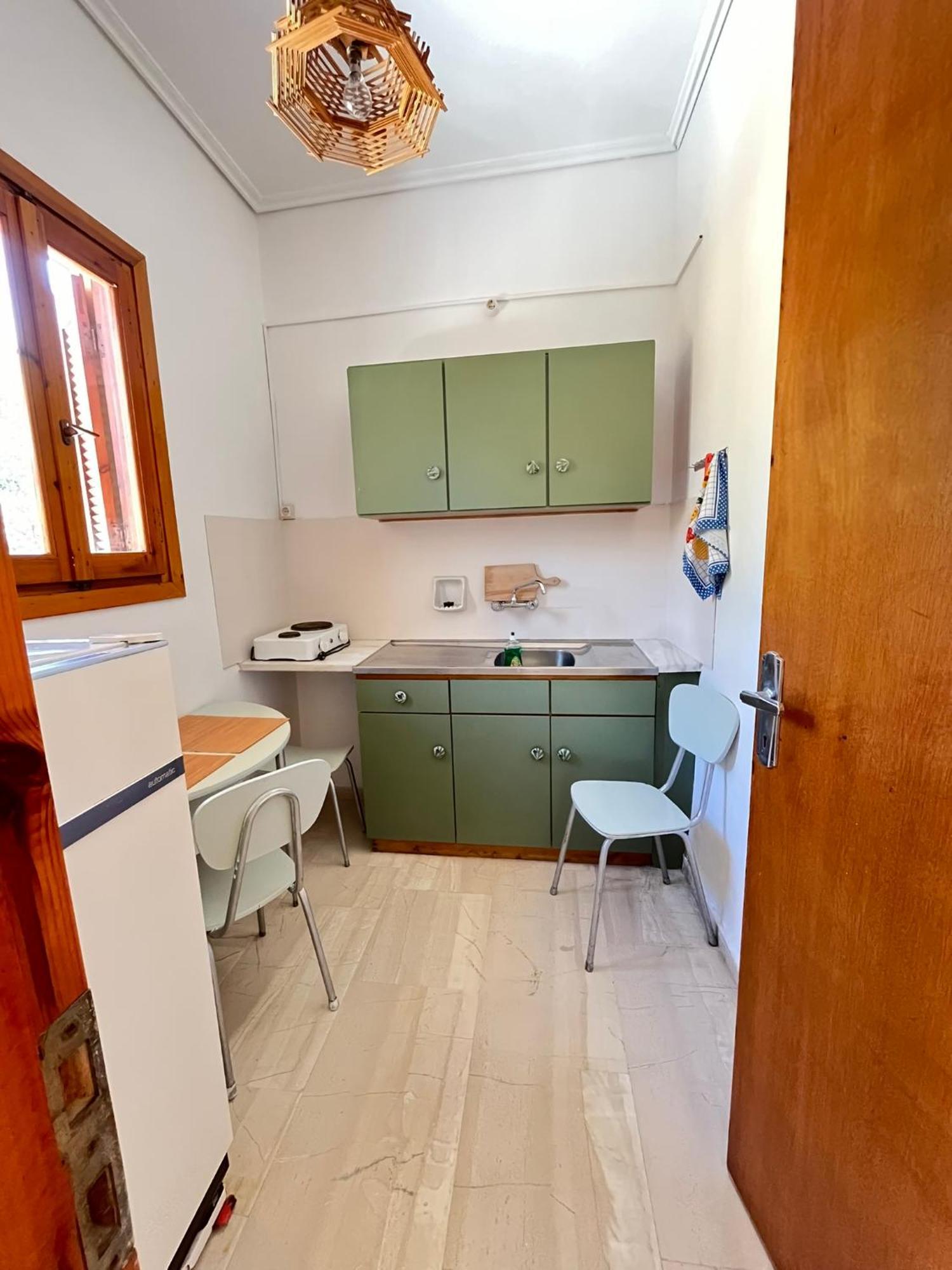 Oelia Rooms & Apartments Agia Marina  Bagian luar foto