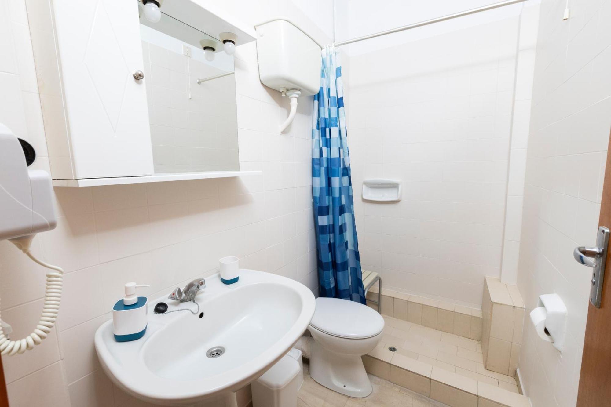 Oelia Rooms & Apartments Agia Marina  Bagian luar foto